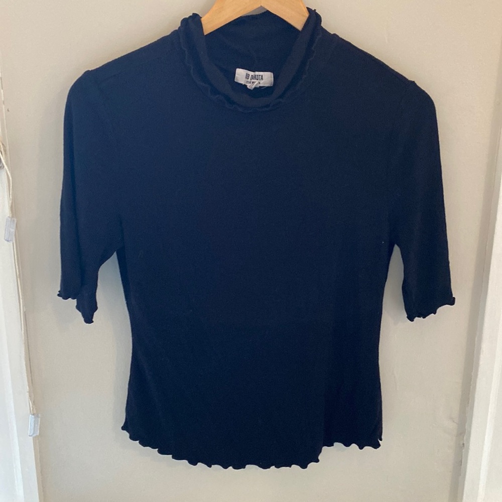 BB Dakota/ Steve Madden size medium black top
